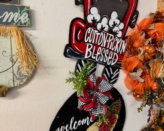 Wreaths/Door Decor/ Faux Floral