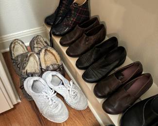 Women's shoes, most size 9