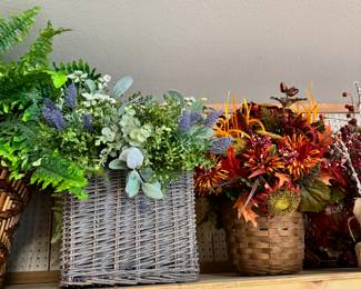 Wreaths/Door Decor/ Faux Floral