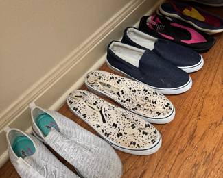 Women's shoes, most size 9