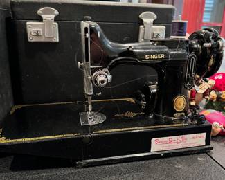 Singer Featherweight 