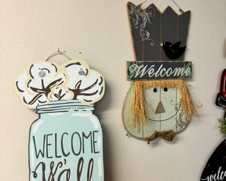 Wreaths/Door Decor/ Faux Floral