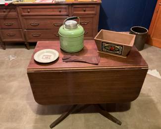 DROP LEAF TABLE