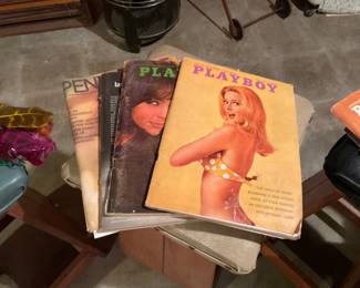 OH NO !!!!!!!    PEEK A BOOO.  