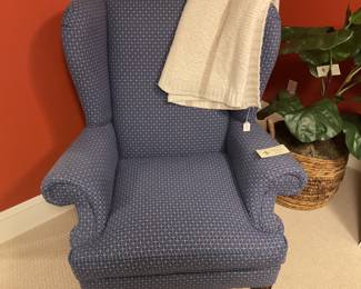 $140 Lee industries wing back chair 37 inches wide by 30 inches deep by 44 inches high. Available for online purchase.