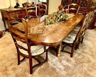 Large dining room table w/ beautiful parquet design top (shown extended with 2 leaves) and 6 chairs