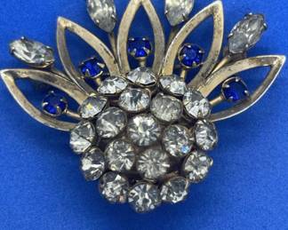 Lot # : 77v - Vintage sterling pendant brooch
