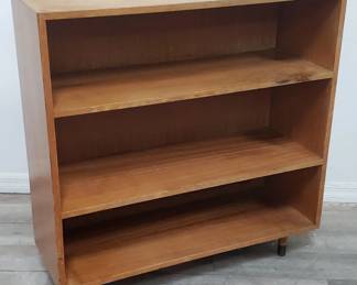 Lot # : 25 - Barzilay Furniture Mfg. Co. mid century bookcase
