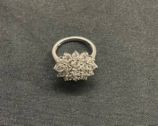 Lot # : 379v - Sterling silver ornate ring
