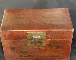 Lot # : 234v - Vintage Chinese wood box
