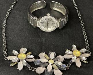 Lot # : 389v - Necklace and stainless steel watch lot
