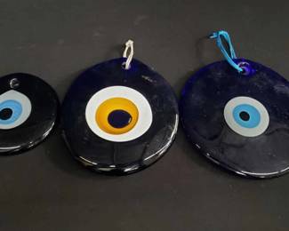 Lot # : 183 - Group of glass evil eye protector wall hanging
