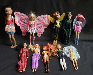 Lot # : 520 - Collectible ten girl dolls
