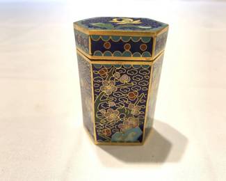 Lot # : 55f - Vintage Chinese cloisonné pill box/snuff jar
