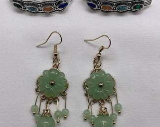 Lot # : 263v - Costume earrings lot
