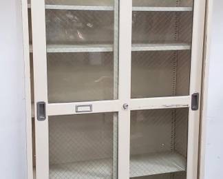 Lot # : 48 - Industrial mid-century medical cabinet
