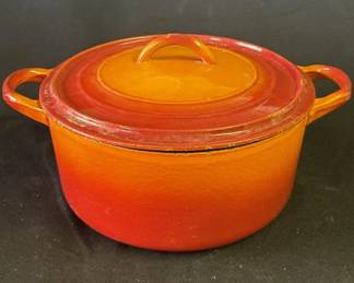 Lot # : 371z - Vintage Le Creuset enameled cast iron Dutch oven
