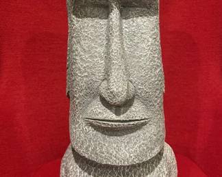 Lot # : 484v - Easter Island Moai statue
