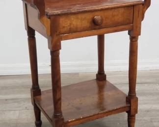 Lot # : 77 - Antique pine single drawer wash stand
