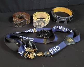 Lot # : 494 - Group of belts
