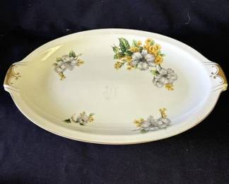 Lot # : 333z - Vintage Japanese porcelain serving tray
