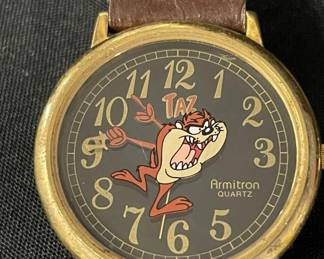 Lot # : 243v - Vintage Tazmanian Devil watch
