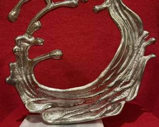 Lot # : 489v - Metal abstract statue on marble
