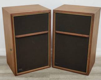 Lot # : 191 - Pair of Wharfedale W60E speakers
