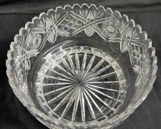 Lot # : 411 - Crystal salad bowl
