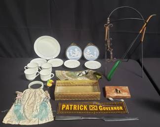 Lot # : 389 - Group of miscellaneous tea cups, tray, etc.
