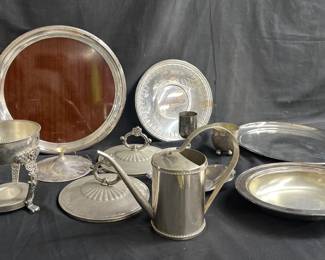 Lot # : 448 - Box of miscellaneous silver plate items
