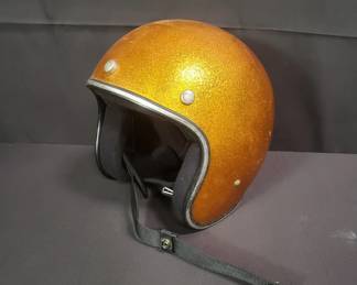 Lot # : 125 - Retro style novelty motorcycle helmet
