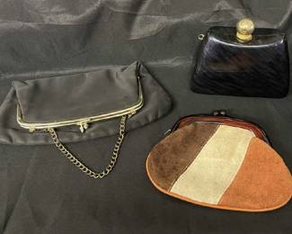 Lot # : 493v - Vintage clutch purse lot
