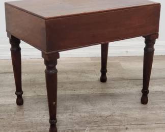 Lot # : 416 - Antique bedside commode
