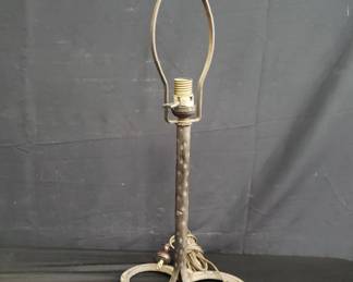 Lot # : 87 - Vintage iron horseshoe-base table lamp
