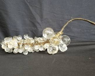 Lot # : 90 - Glass grape cluster
