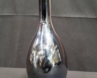 Lot # : 130 - Art glass vase
