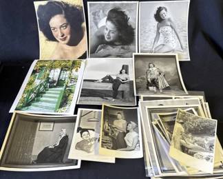 Lot # : 305z - Group of vintage photos
