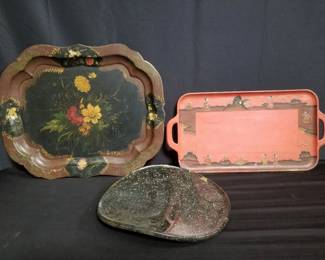 Lot # : 339 - Box of wood and acrylic trays
