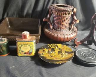 Lot # : 375 - Box of miscellaneous, planter, vase, etc
