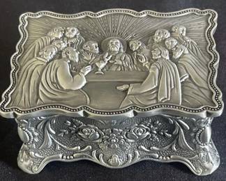 Lot # : 325v - Pewter Last Supper trinket box
