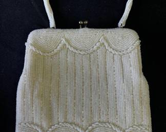 Lot # : 332z - Vintage beaded handbag

