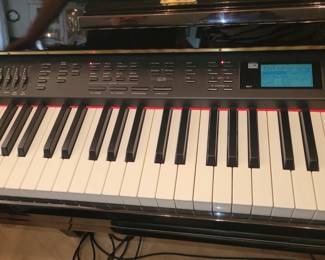 Samick Digital Baby Grand Piano (SXP511)