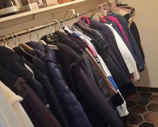 MANY WOMEN'S JACKETS & COATS