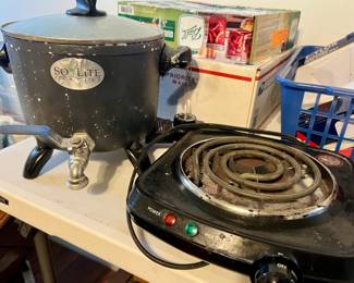 SoLite wax melting pot and burner