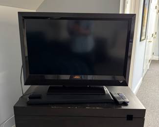 Vizio TV. Photo 1 of 2.