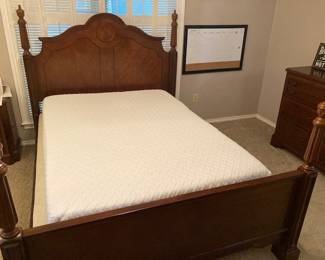 Ashley Furniture 4 Post Queen Bed.