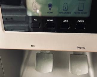 Kitchen Aid Side by Side Stainless Refrigerator/Freezer with Indoor Ice & Water.