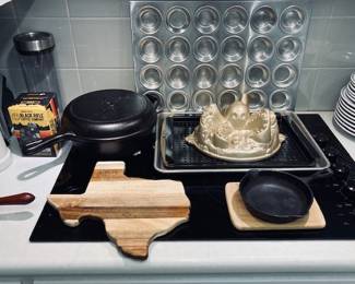 Various Kitchen Items Including Lodge Cast Iron Cookware.