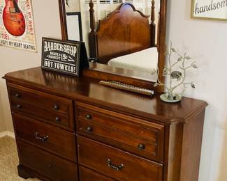 6 Drawer Dresser with Mirror.